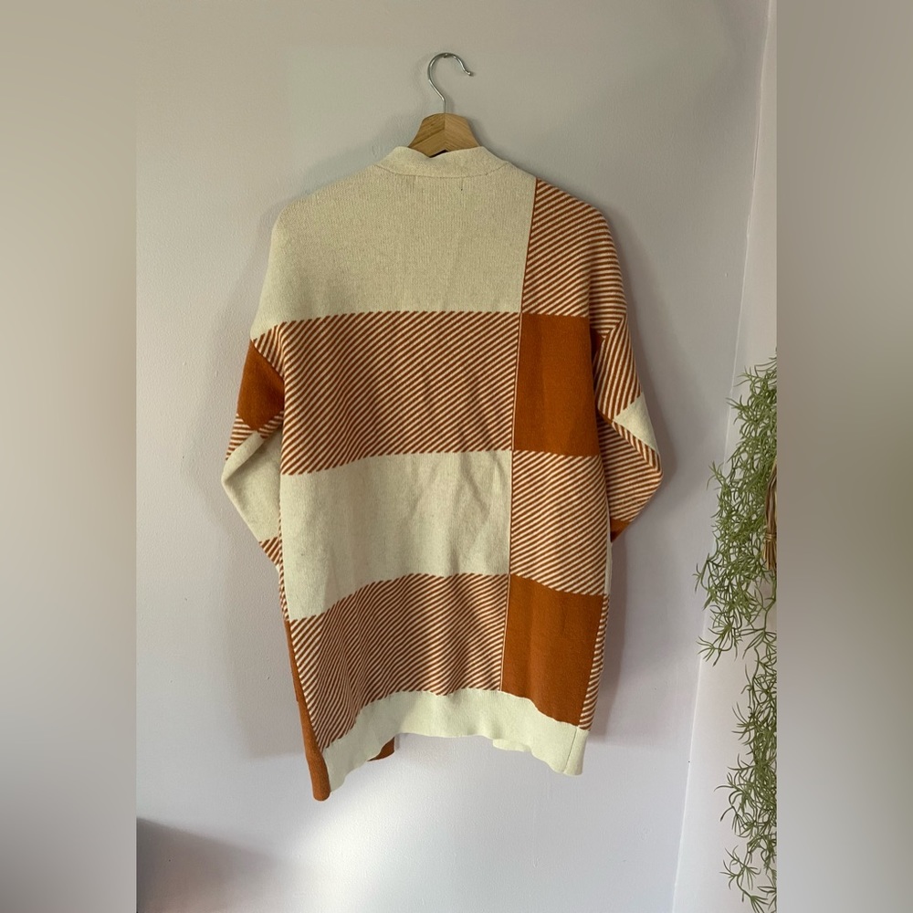 Colorblock Cardigan Sweater - Picture 5 of 7